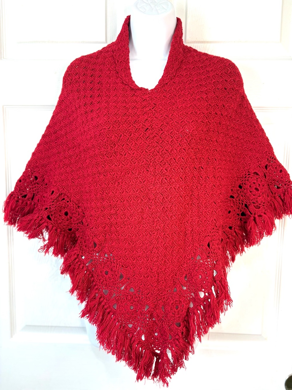 Vintage 70s handmade red crochet poncho cape Small
